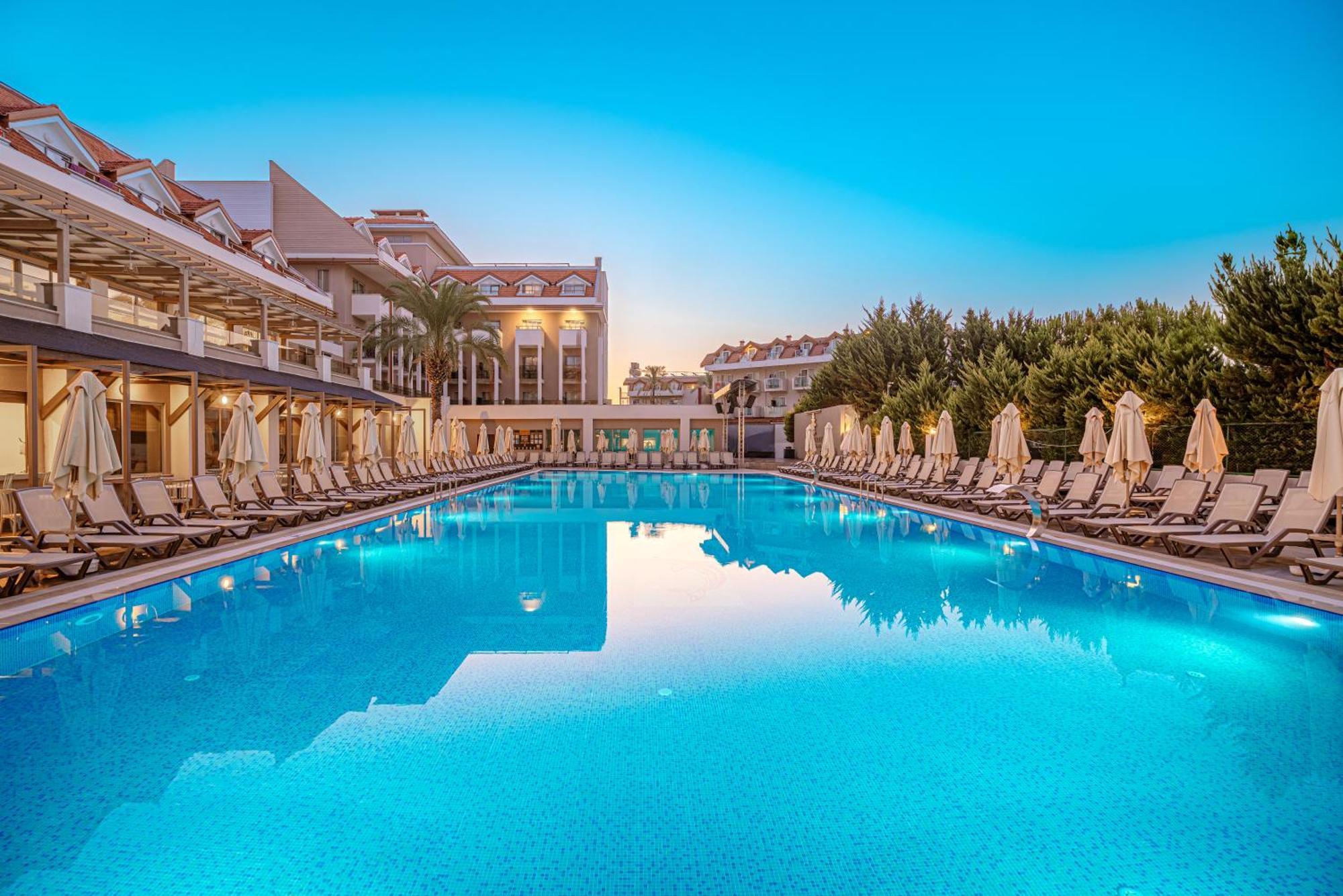 Side Story Resort & Spa Exterior photo